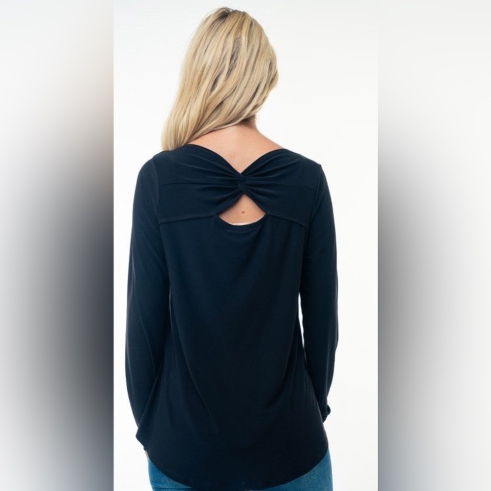 NWT In Original Packaging White Birch Black Knit Top With Twist Detail O…